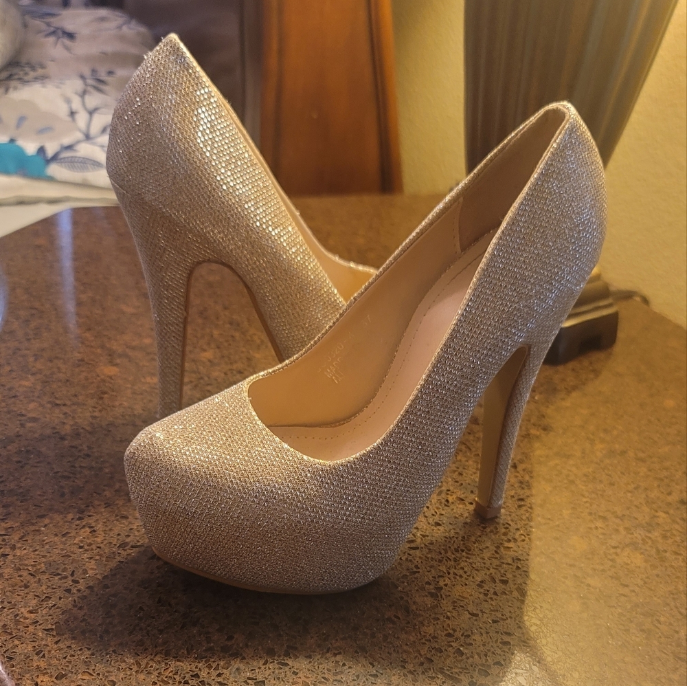 Gold heels size 7